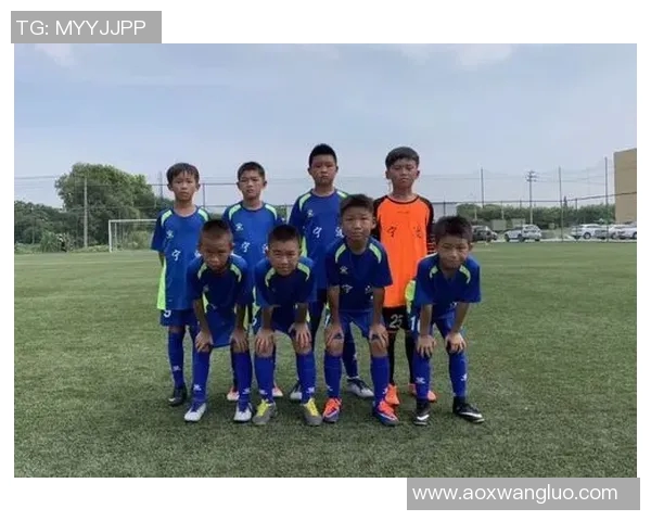 杭州足球队在选拔赛积分榜上以92分稳居第一名展现强劲实力